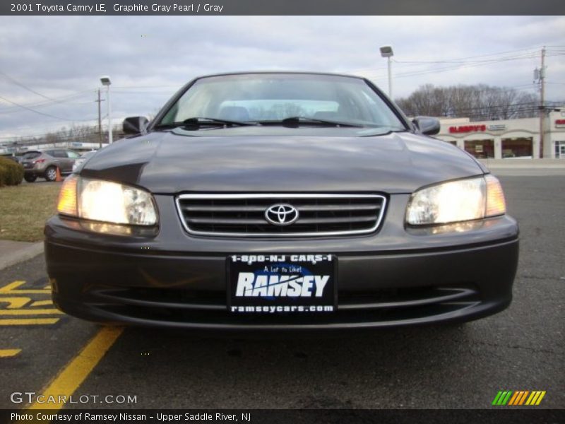 Graphite Gray Pearl / Gray 2001 Toyota Camry LE