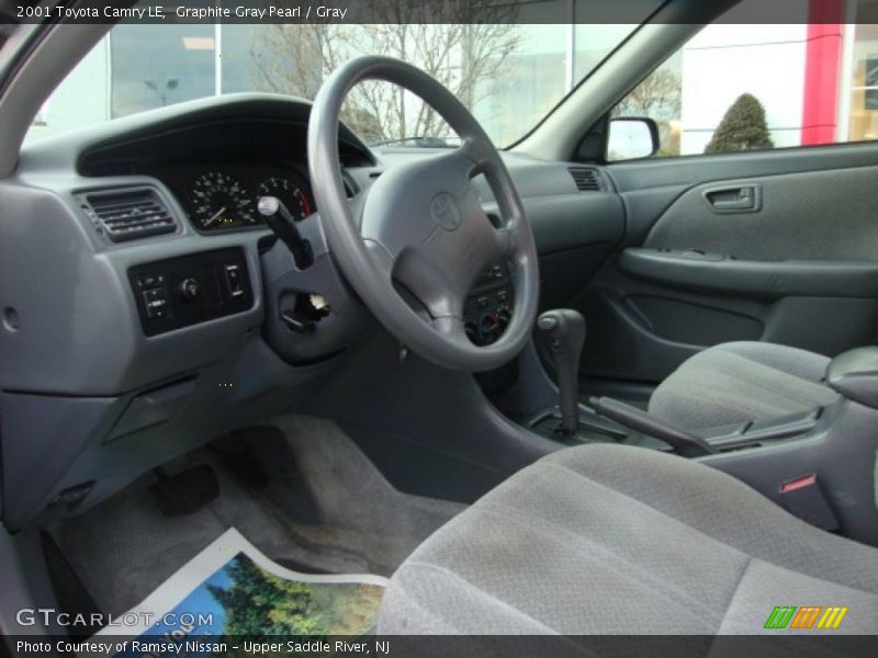 Graphite Gray Pearl / Gray 2001 Toyota Camry LE