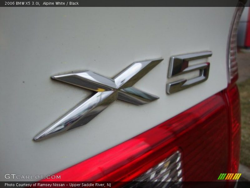 Alpine White / Black 2006 BMW X5 3.0i