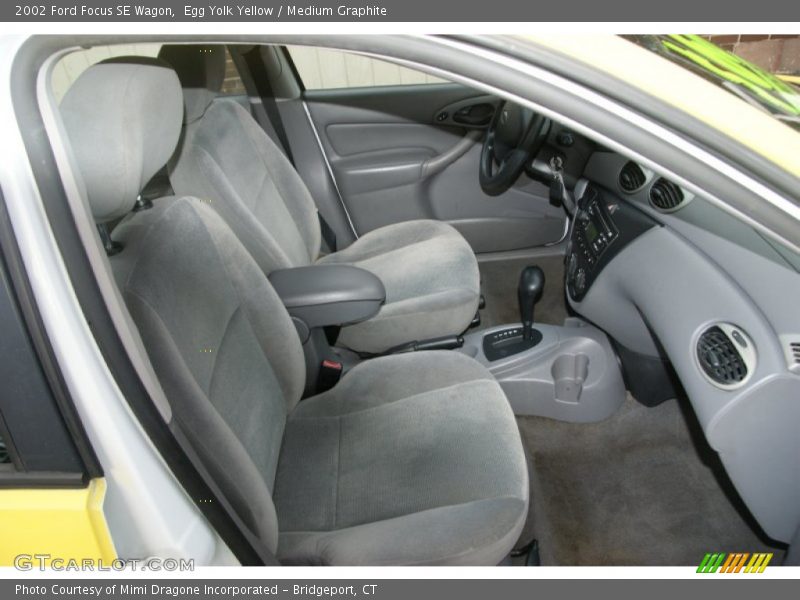  2002 Focus SE Wagon Medium Graphite Interior