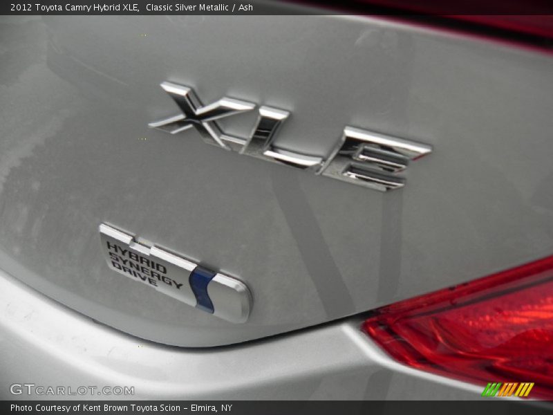  2012 Camry Hybrid XLE Logo