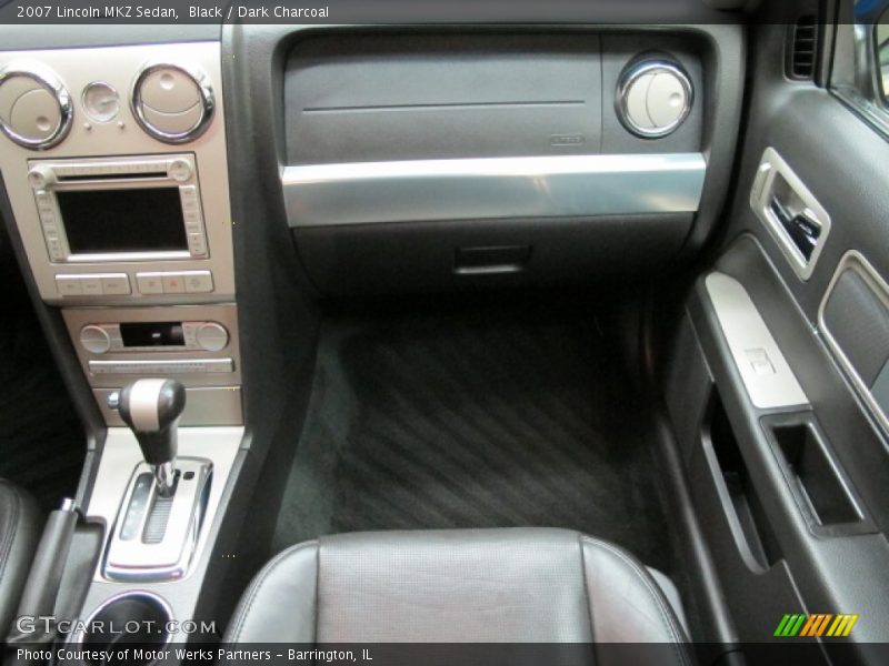 Black / Dark Charcoal 2007 Lincoln MKZ Sedan