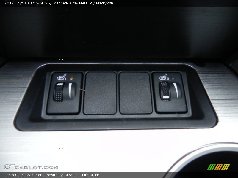 Magnetic Gray Metallic / Black/Ash 2012 Toyota Camry SE V6