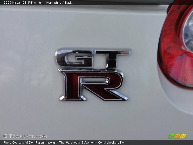  2009 GT-R Premium Logo