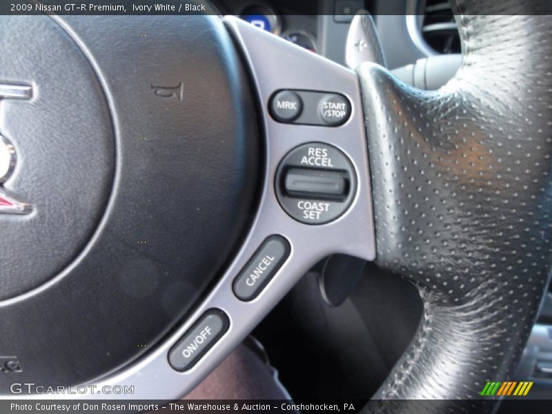 Controls of 2009 GT-R Premium