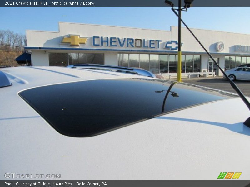 Arctic Ice White / Ebony 2011 Chevrolet HHR LT