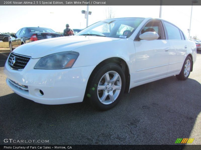 Satin White Pearl / Charcoal 2006 Nissan Altima 2.5 S Special Edition