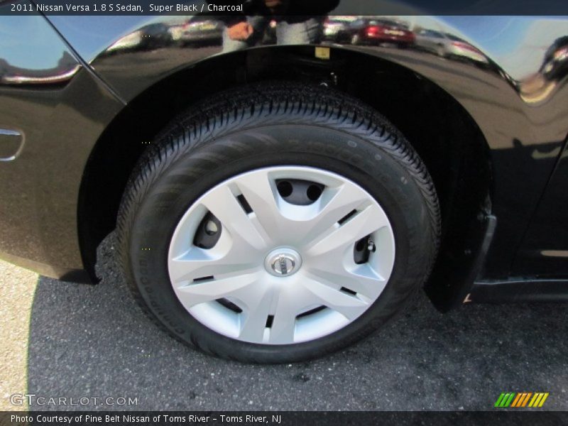 Super Black / Charcoal 2011 Nissan Versa 1.8 S Sedan