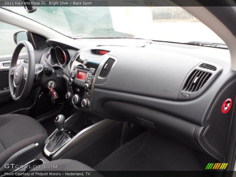 Dashboard of 2011 Forte Koup SX