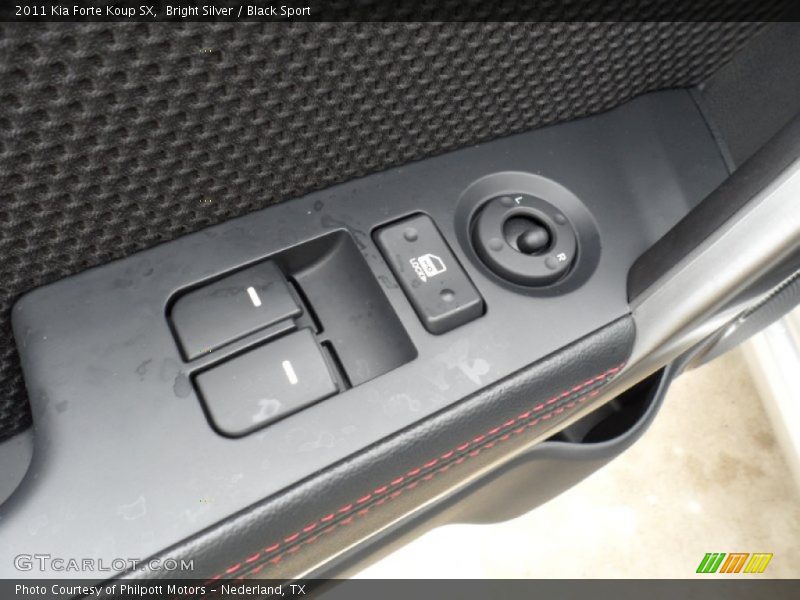 Bright Silver / Black Sport 2011 Kia Forte Koup SX