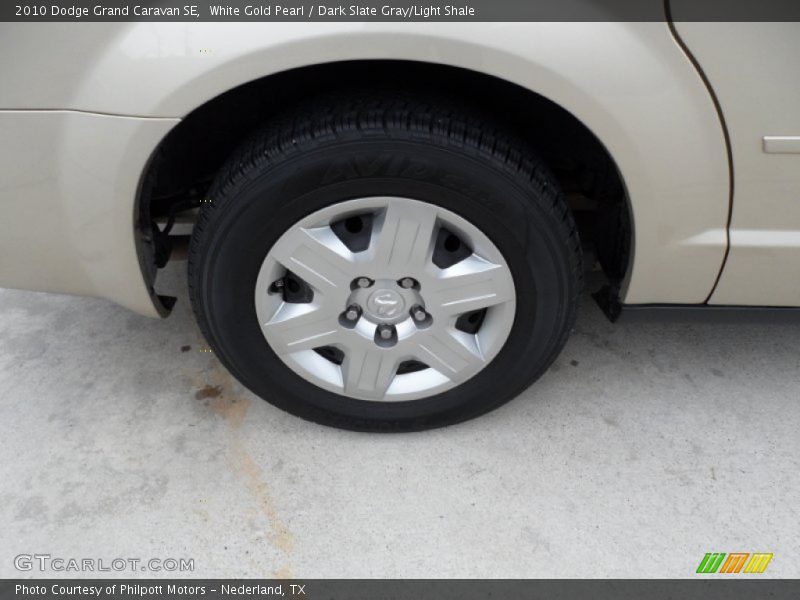 White Gold Pearl / Dark Slate Gray/Light Shale 2010 Dodge Grand Caravan SE