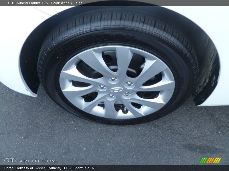 Polar White / Beige 2011 Hyundai Elantra GLS