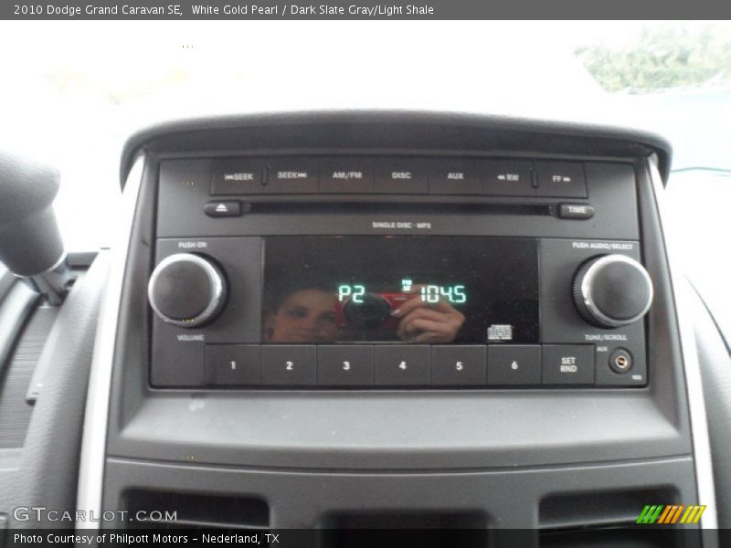 White Gold Pearl / Dark Slate Gray/Light Shale 2010 Dodge Grand Caravan SE
