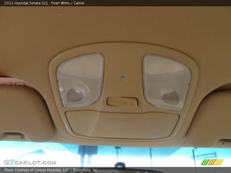 Pearl White / Camel 2011 Hyundai Sonata GLS