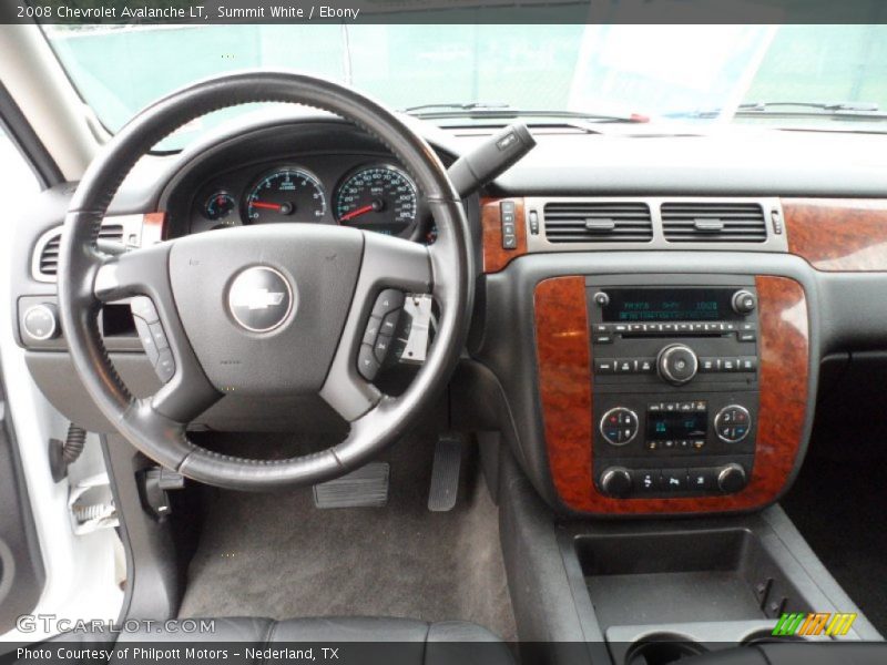 Dashboard of 2008 Avalanche LT