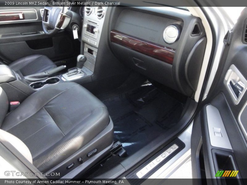 Brilliant Silver Metallic / Dark Charcoal 2009 Lincoln MKZ Sedan