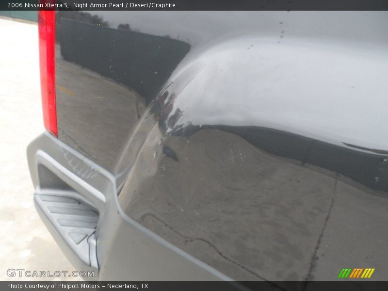Night Armor Pearl / Desert/Graphite 2006 Nissan Xterra S