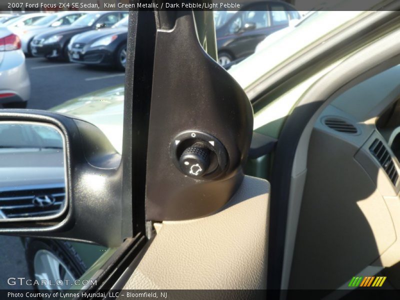 Kiwi Green Metallic / Dark Pebble/Light Pebble 2007 Ford Focus ZX4 SE Sedan