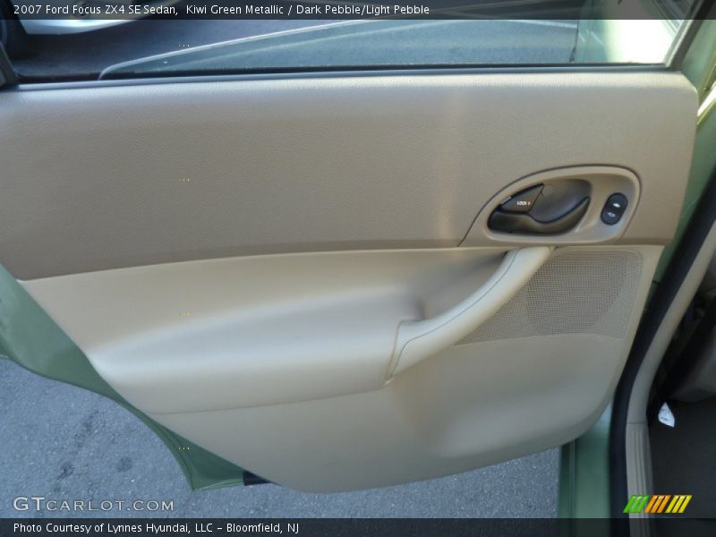 Kiwi Green Metallic / Dark Pebble/Light Pebble 2007 Ford Focus ZX4 SE Sedan