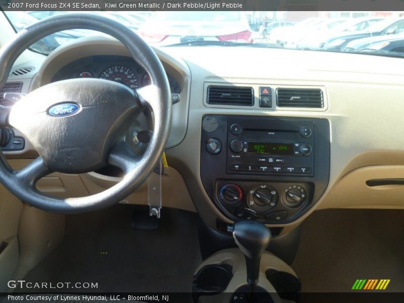 Kiwi Green Metallic / Dark Pebble/Light Pebble 2007 Ford Focus ZX4 SE Sedan