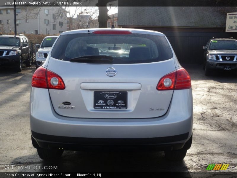 Silver Ice / Black 2009 Nissan Rogue S AWD