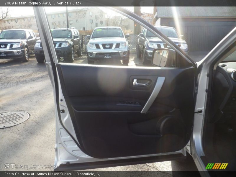Silver Ice / Black 2009 Nissan Rogue S AWD