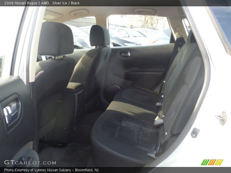 Silver Ice / Black 2009 Nissan Rogue S AWD