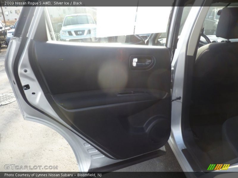 Silver Ice / Black 2009 Nissan Rogue S AWD