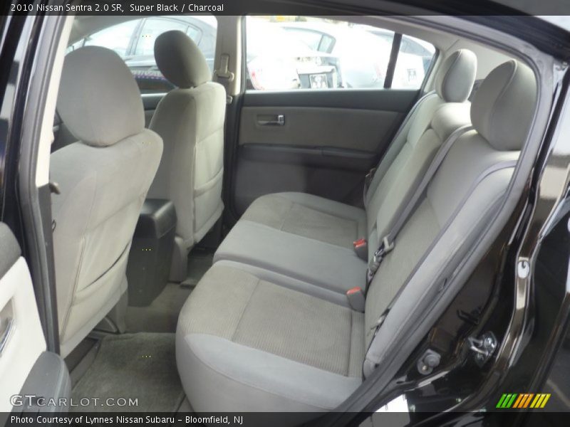 Super Black / Charcoal 2010 Nissan Sentra 2.0 SR