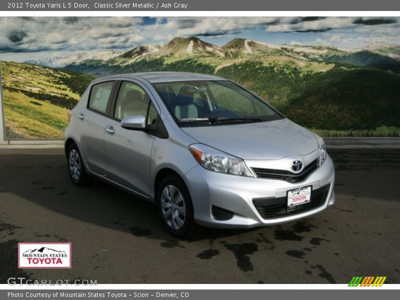 Classic Silver Metallic / Ash Gray 2012 Toyota Yaris L 5 Door