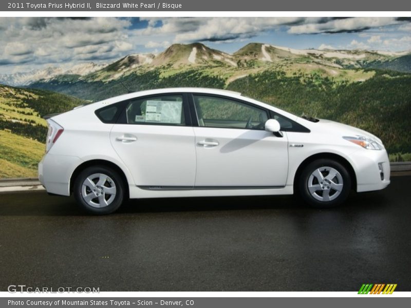Blizzard White Pearl / Bisque 2011 Toyota Prius Hybrid II