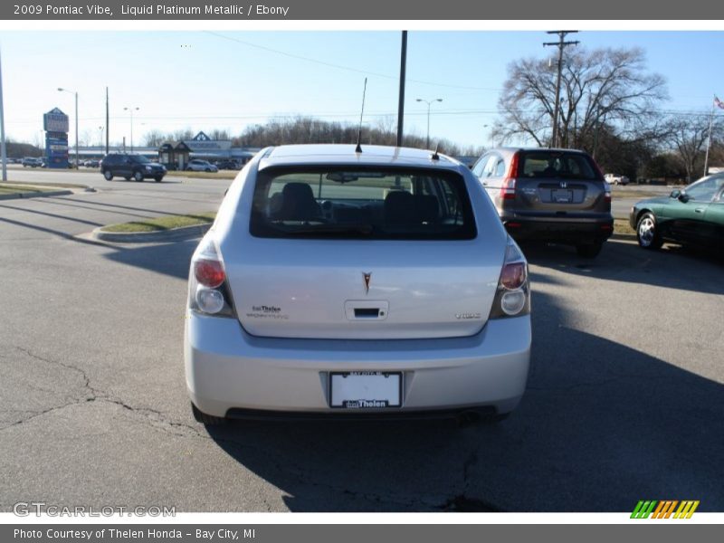 Liquid Platinum Metallic / Ebony 2009 Pontiac Vibe