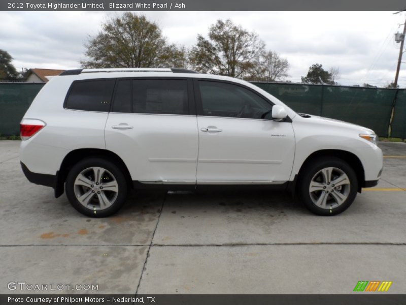 Blizzard White Pearl / Ash 2012 Toyota Highlander Limited