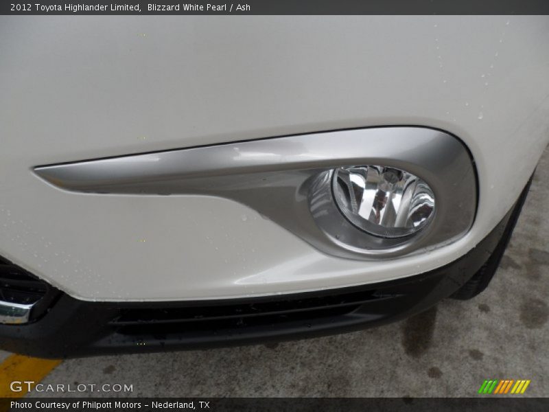 Blizzard White Pearl / Ash 2012 Toyota Highlander Limited