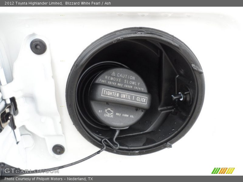 Blizzard White Pearl / Ash 2012 Toyota Highlander Limited