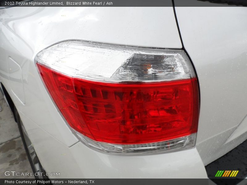 Blizzard White Pearl / Ash 2012 Toyota Highlander Limited