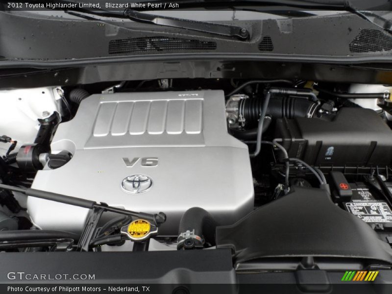 Blizzard White Pearl / Ash 2012 Toyota Highlander Limited