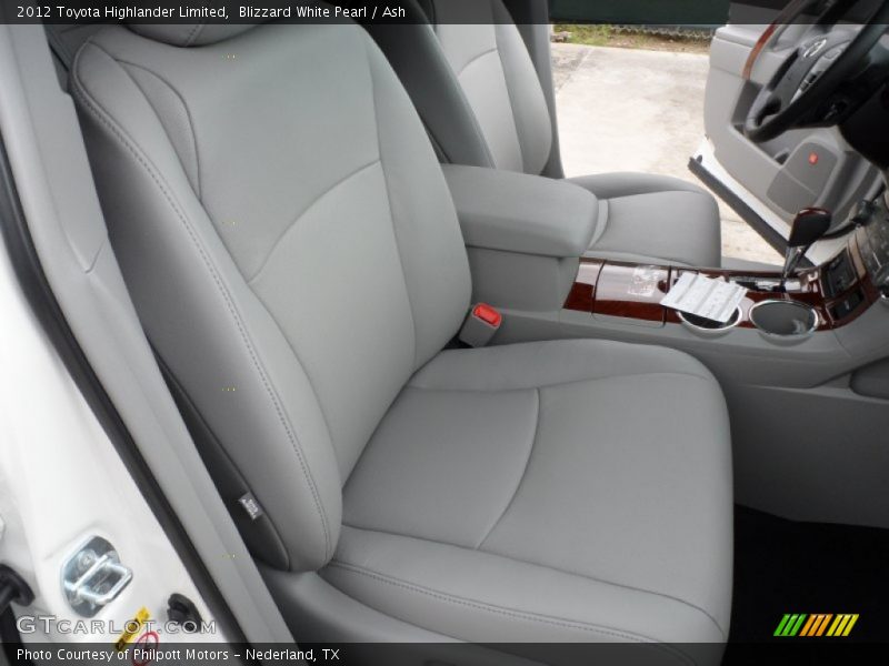 Blizzard White Pearl / Ash 2012 Toyota Highlander Limited