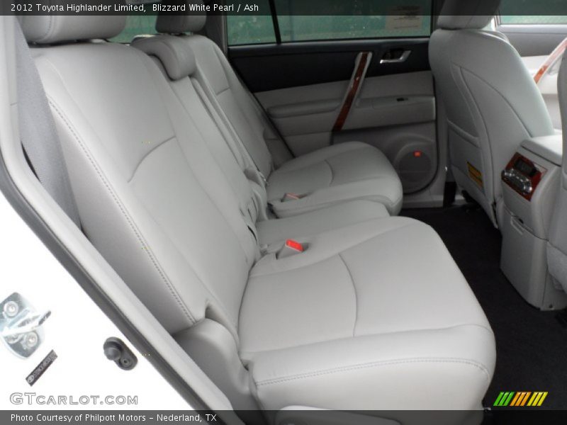 Blizzard White Pearl / Ash 2012 Toyota Highlander Limited