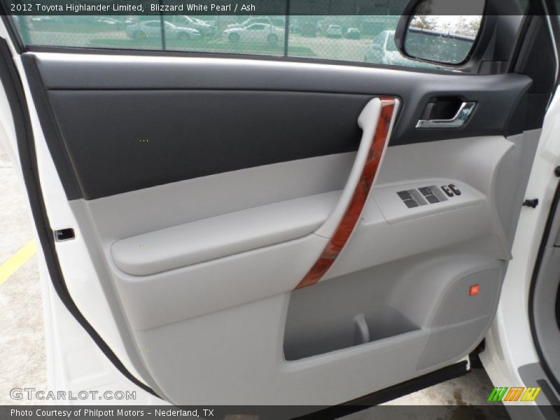 Blizzard White Pearl / Ash 2012 Toyota Highlander Limited