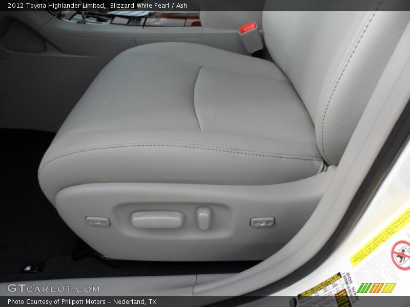 Blizzard White Pearl / Ash 2012 Toyota Highlander Limited