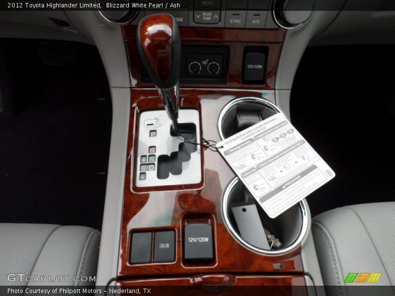 Blizzard White Pearl / Ash 2012 Toyota Highlander Limited