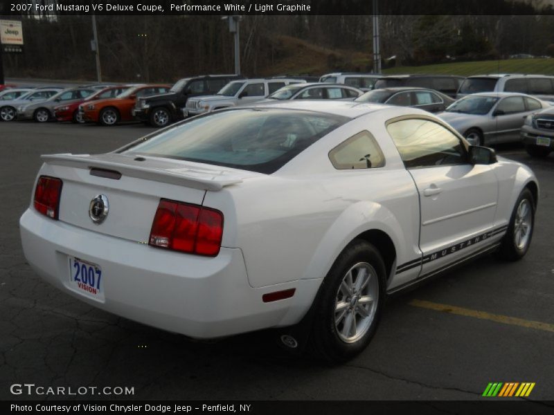 Performance White / Light Graphite 2007 Ford Mustang V6 Deluxe Coupe