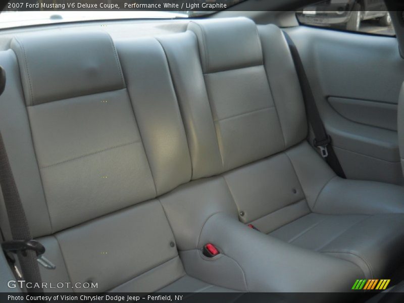 Performance White / Light Graphite 2007 Ford Mustang V6 Deluxe Coupe