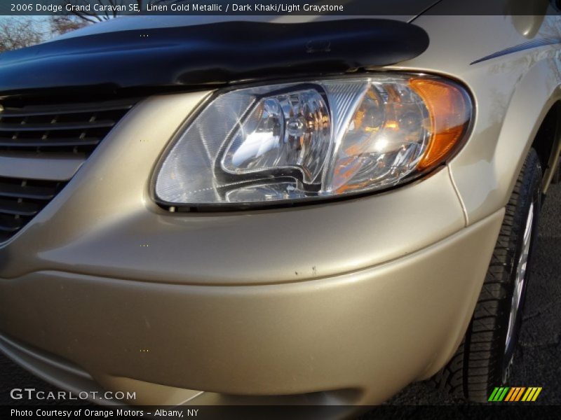 Linen Gold Metallic / Dark Khaki/Light Graystone 2006 Dodge Grand Caravan SE