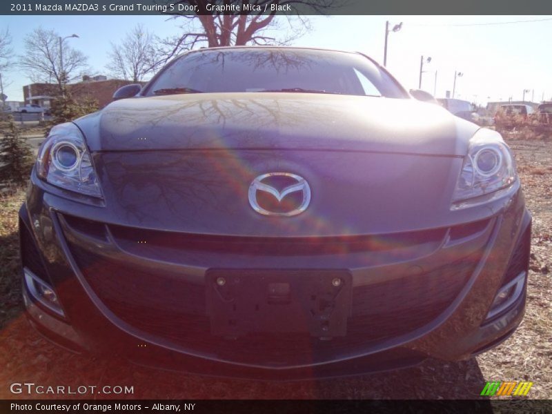 Graphite Mica / Black 2011 Mazda MAZDA3 s Grand Touring 5 Door