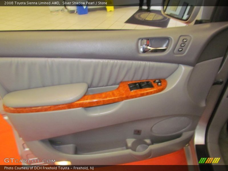 Silver Shadow Pearl / Stone 2008 Toyota Sienna Limited AWD