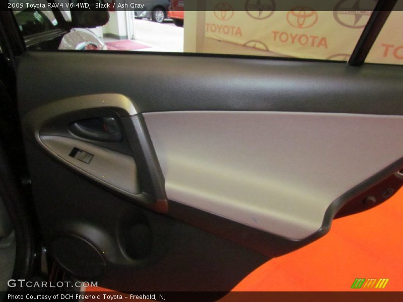 Black / Ash Gray 2009 Toyota RAV4 V6 4WD