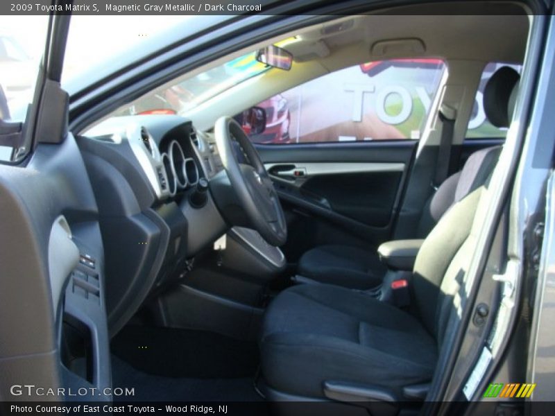 Magnetic Gray Metallic / Dark Charcoal 2009 Toyota Matrix S