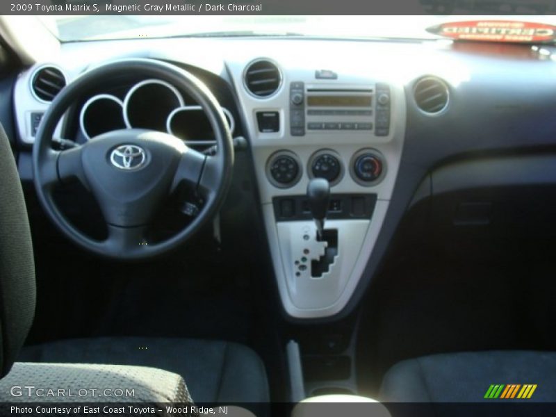 Magnetic Gray Metallic / Dark Charcoal 2009 Toyota Matrix S